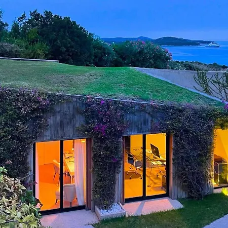 Villa Aqa *