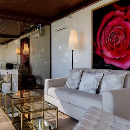 Villa Aqa شقة